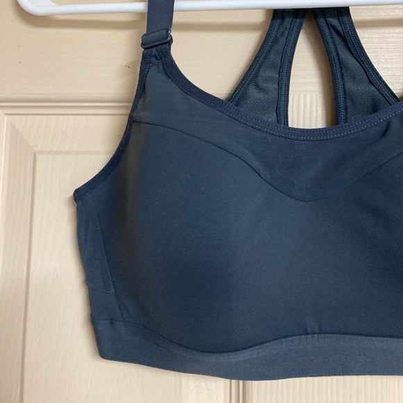 Victoria’s Secret Victoria Sport Racerback Sports Bra size 36B - Picture 4 of 7